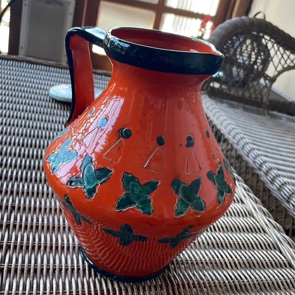 MCM Pitcher 